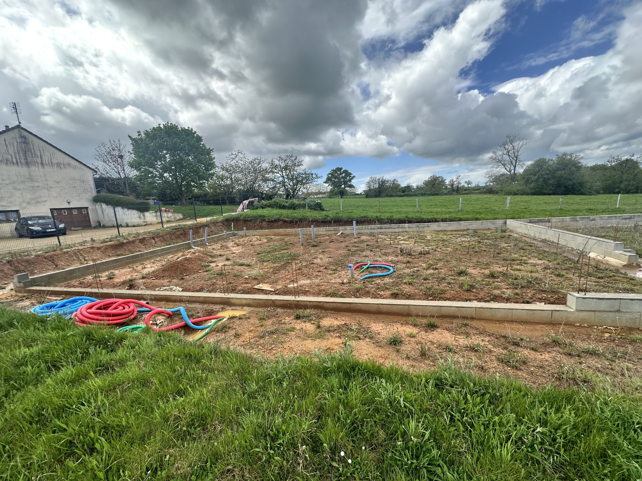 Terrain constructible de 839m2avec fondation
