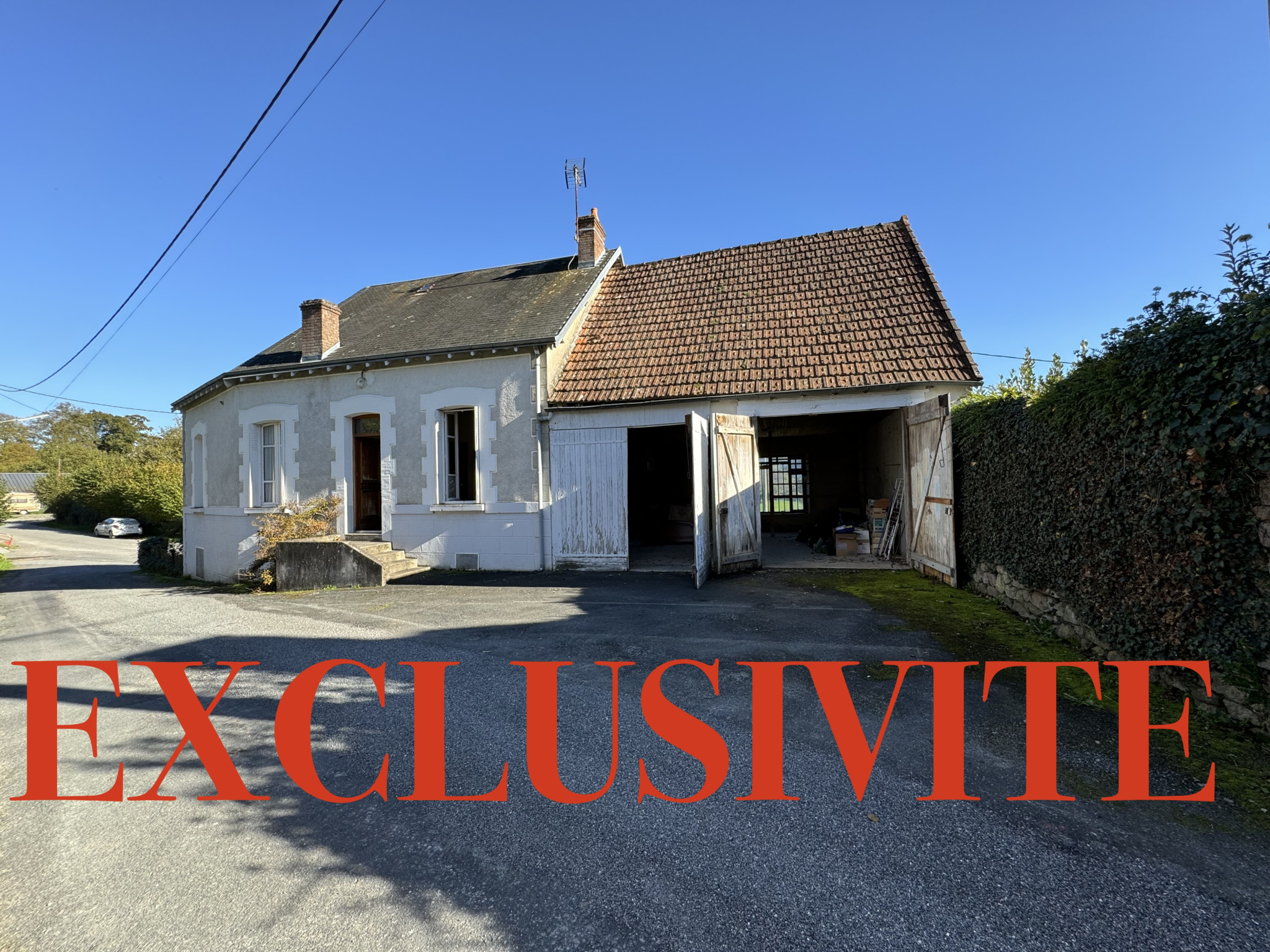 Maison en exclusivité au coeur du petit village pittoresque d